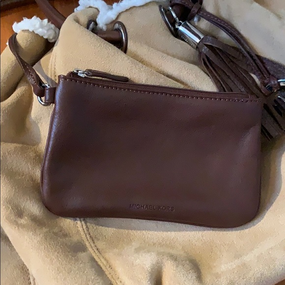 Michael Kors Sherpa Shoulder Bag - Picture 2 of 8